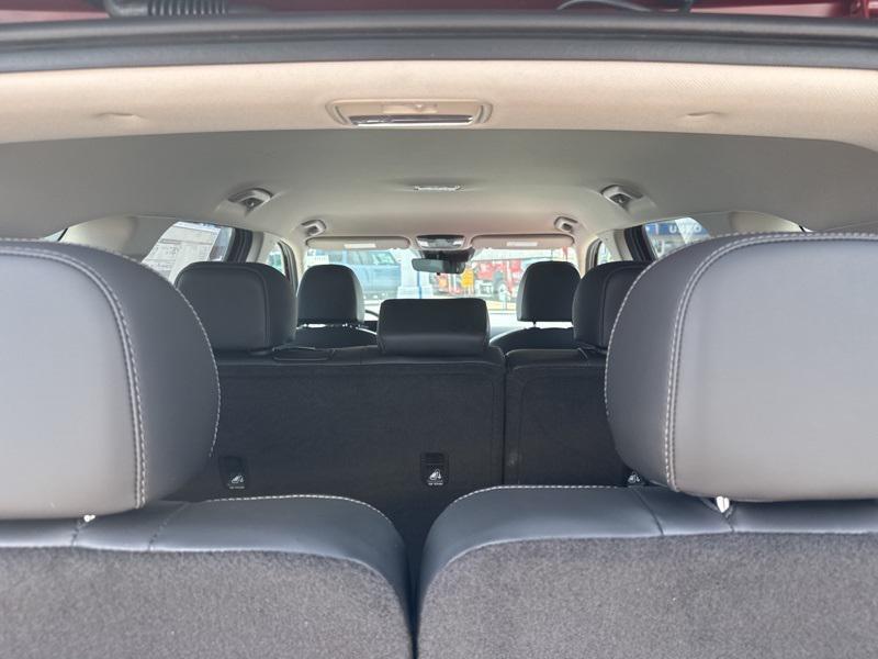 new 2025 Kia Sorento car, priced at $35,800