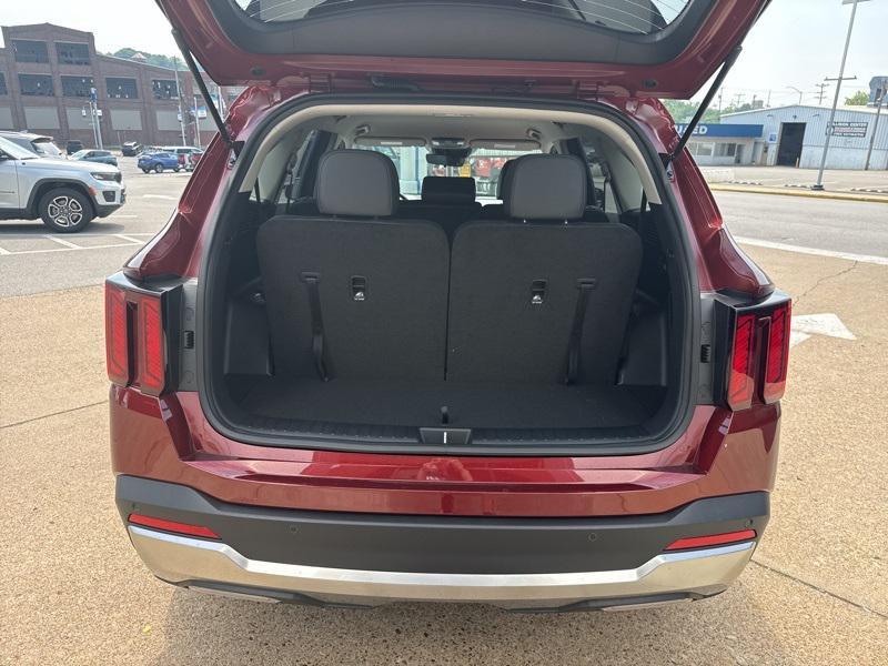new 2025 Kia Sorento car, priced at $35,800