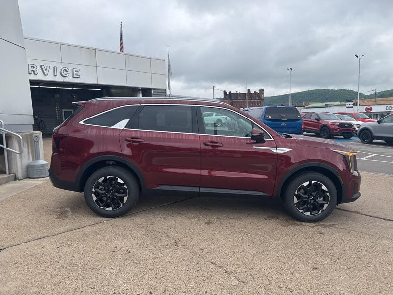 new 2025 Kia Sorento car, priced at $35,827
