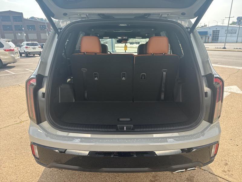 new 2025 Kia Telluride car, priced at $46,332