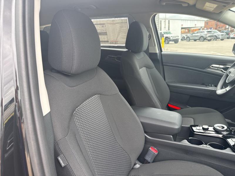 new 2025 Kia Sportage Hybrid car, priced at $29,071