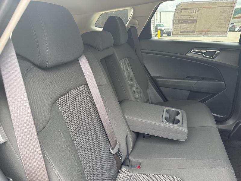 new 2025 Kia Sportage Hybrid car, priced at $29,071