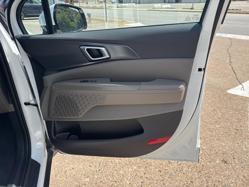 new 2026 Kia Carnival car, priced at $36,226