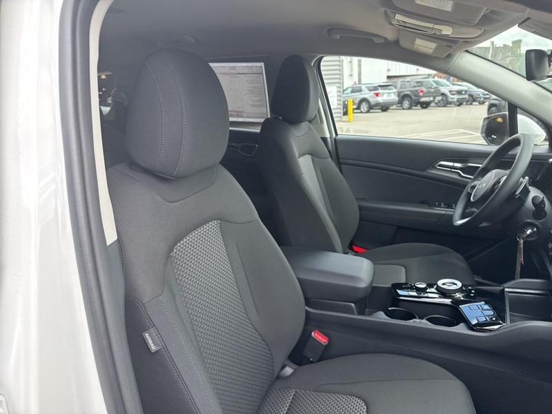 new 2025 Kia Sportage Hybrid car, priced at $29,427