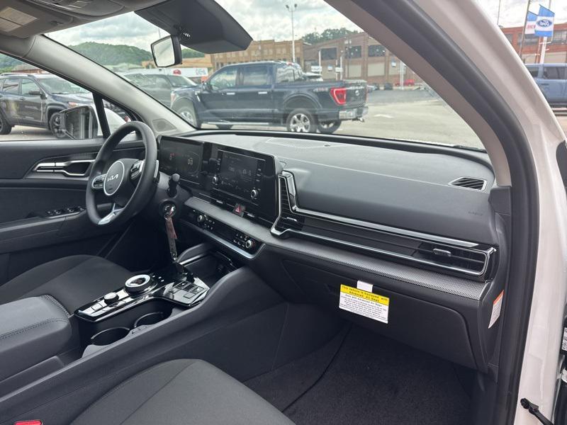 new 2025 Kia Sportage Hybrid car, priced at $29,427