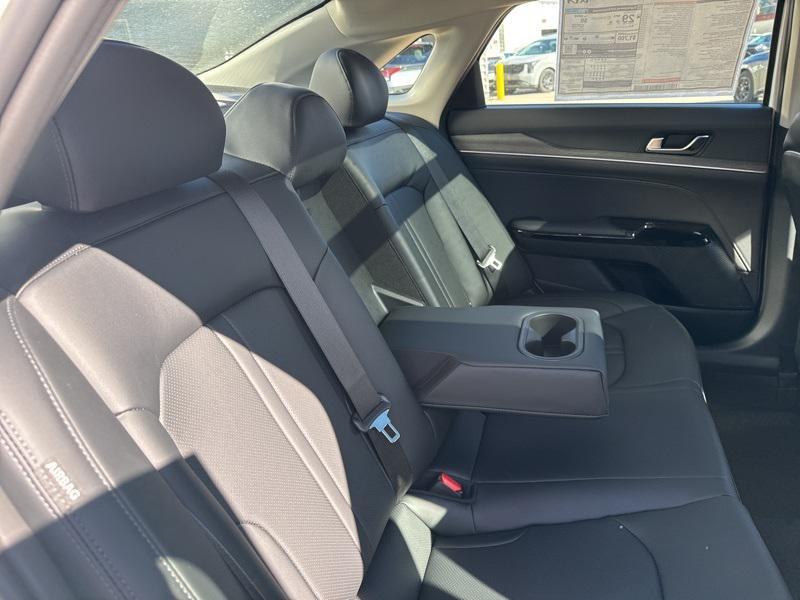 new 2026 Kia K5 car, priced at $35,000