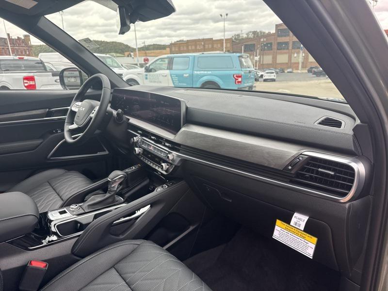 new 2025 Kia Telluride car, priced at $48,061
