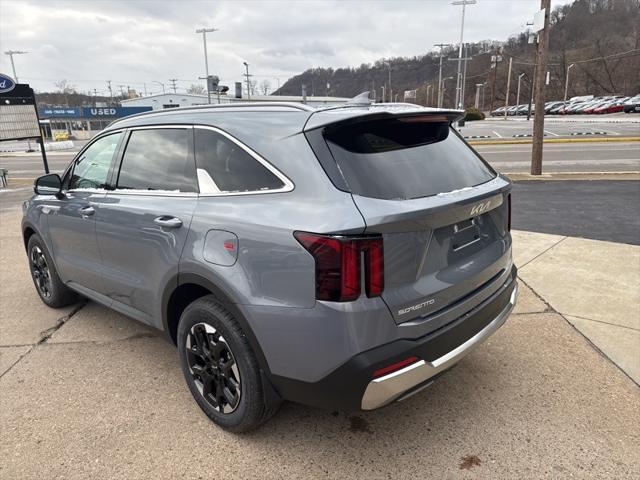 new 2025 Kia Sorento car, priced at $38,060