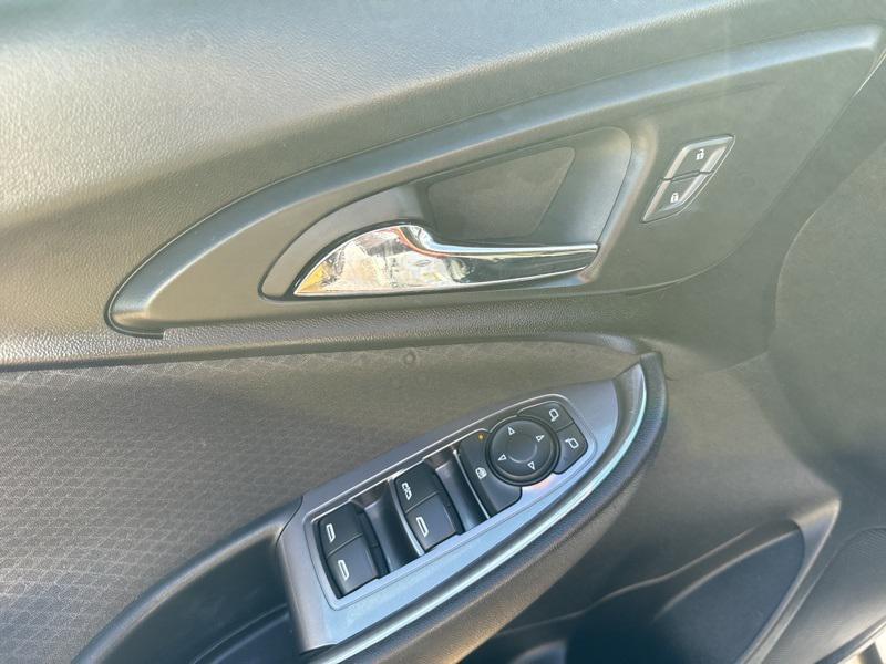 used 2018 Chevrolet Malibu car, priced at $11,773