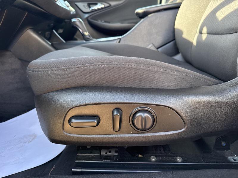 used 2018 Chevrolet Malibu car, priced at $11,773