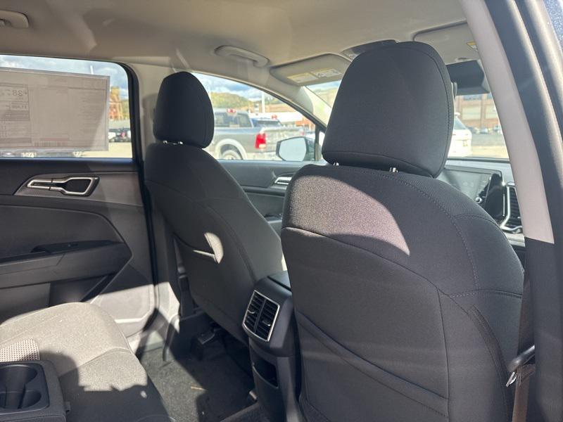 new 2025 Kia Sportage Hybrid car, priced at $29,177