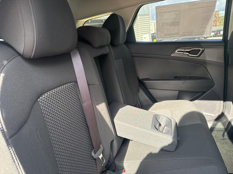 new 2025 Kia Sportage Hybrid car, priced at $29,177