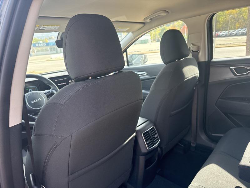 new 2025 Kia Sportage Hybrid car, priced at $29,177