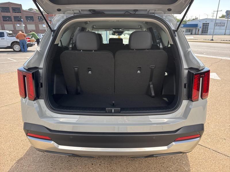 new 2026 Kia Sorento car, priced at $35,579