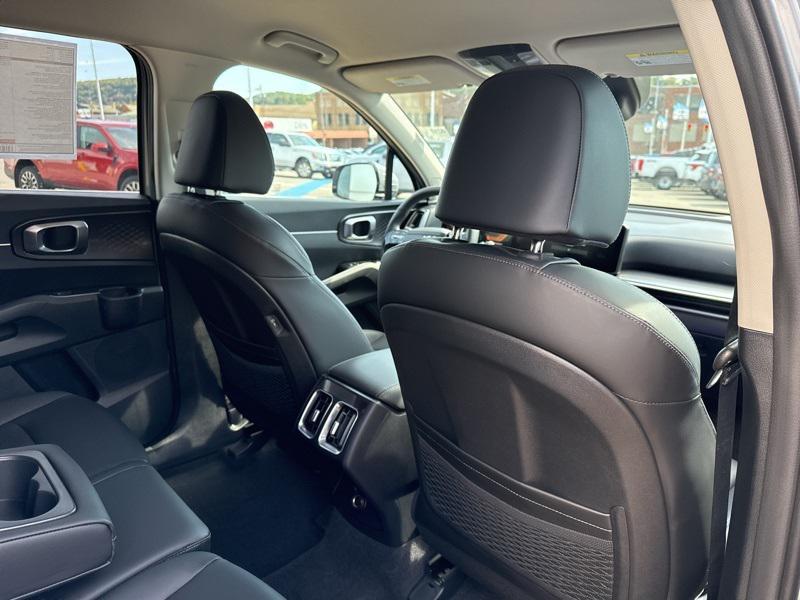 new 2026 Kia Sorento car, priced at $35,579