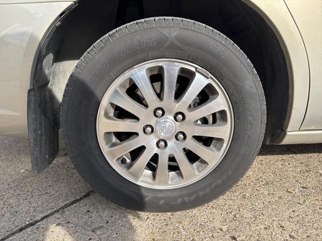 used 2008 Buick Lucerne car, priced at $7,300