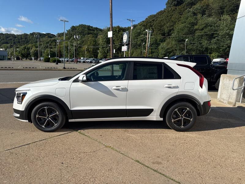 new 2025 Kia Niro Plug-In Hybrid car, priced at $32,600