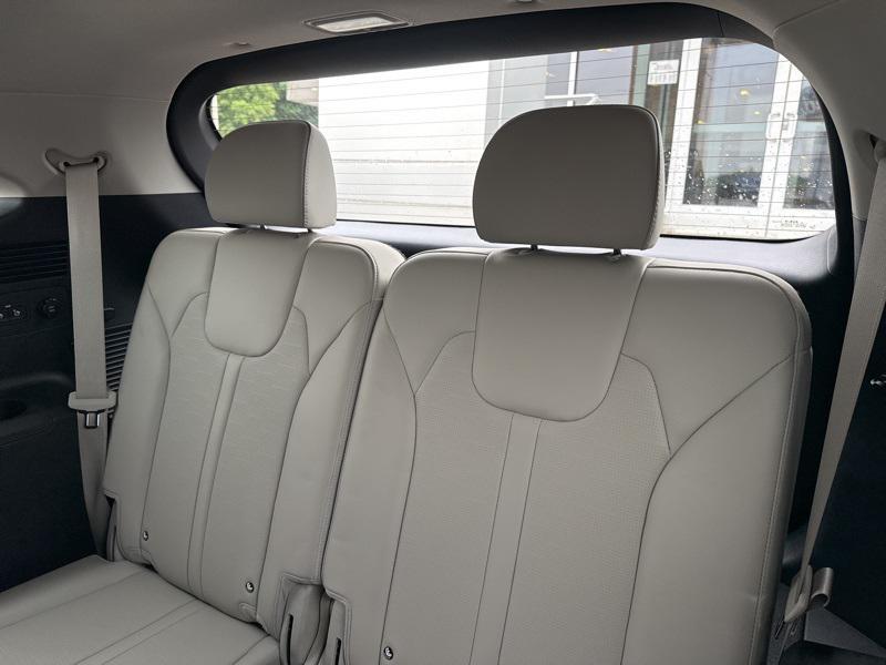 new 2025 Kia Sorento car, priced at $34,602