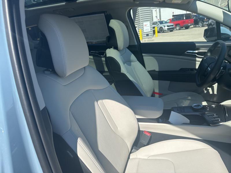 new 2026 Kia Sportage Hybrid car, priced at $33,186