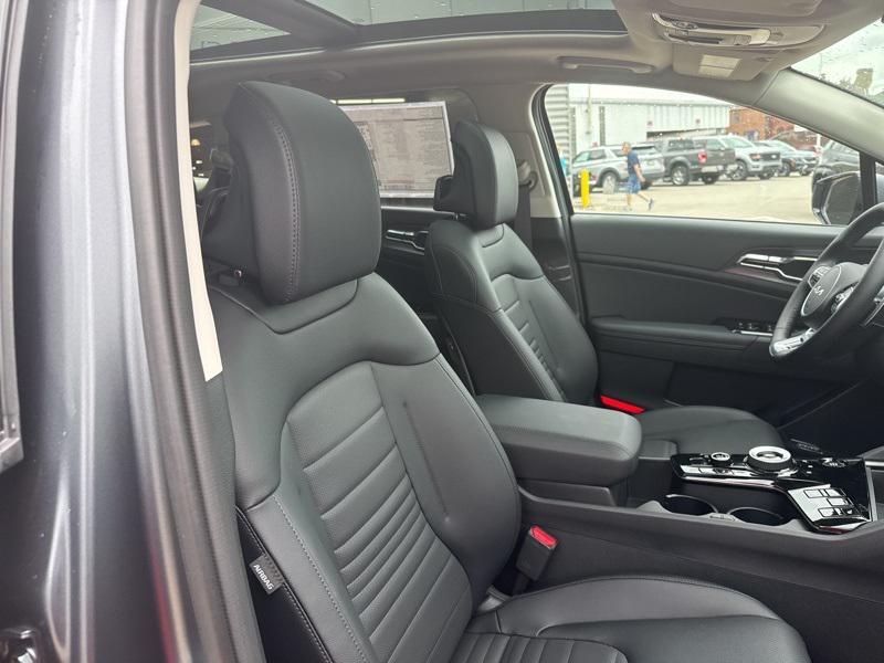 new 2025 Kia Sportage Hybrid car, priced at $36,457