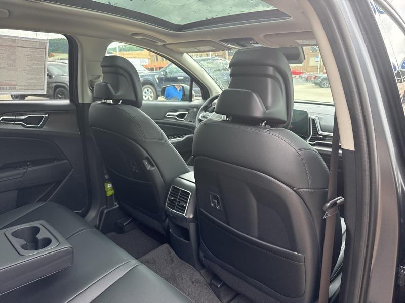 new 2025 Kia Sportage Hybrid car, priced at $36,457