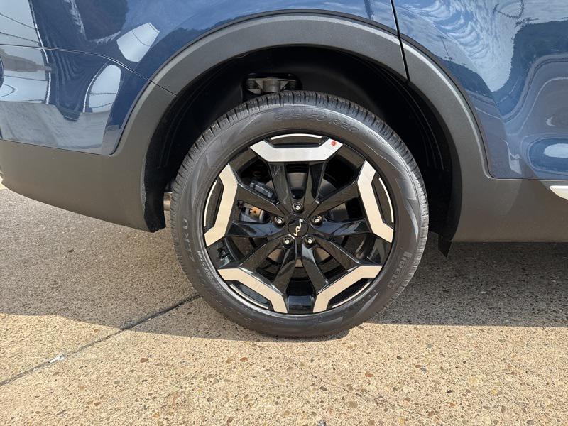 new 2025 Kia Telluride car, priced at $42,960