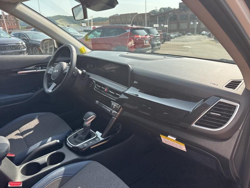 new 2025 Kia Seltos car, priced at $25,737
