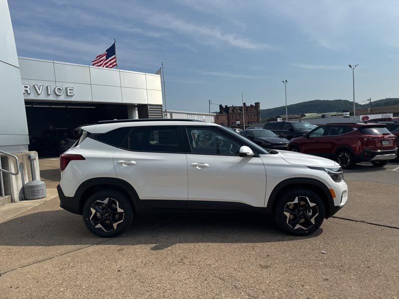 new 2025 Kia Seltos car, priced at $25,737