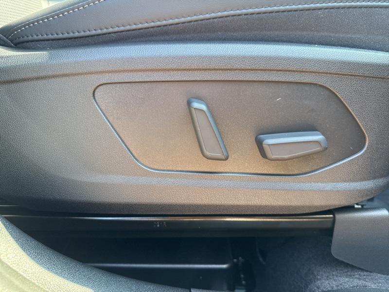 new 2025 Kia Sorento car, priced at $39,773