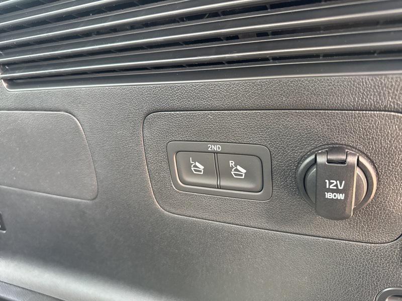 new 2025 Kia Sorento car, priced at $39,773