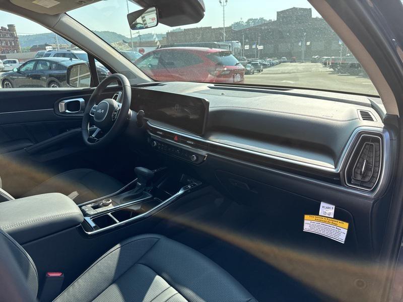 new 2025 Kia Sorento car, priced at $39,773