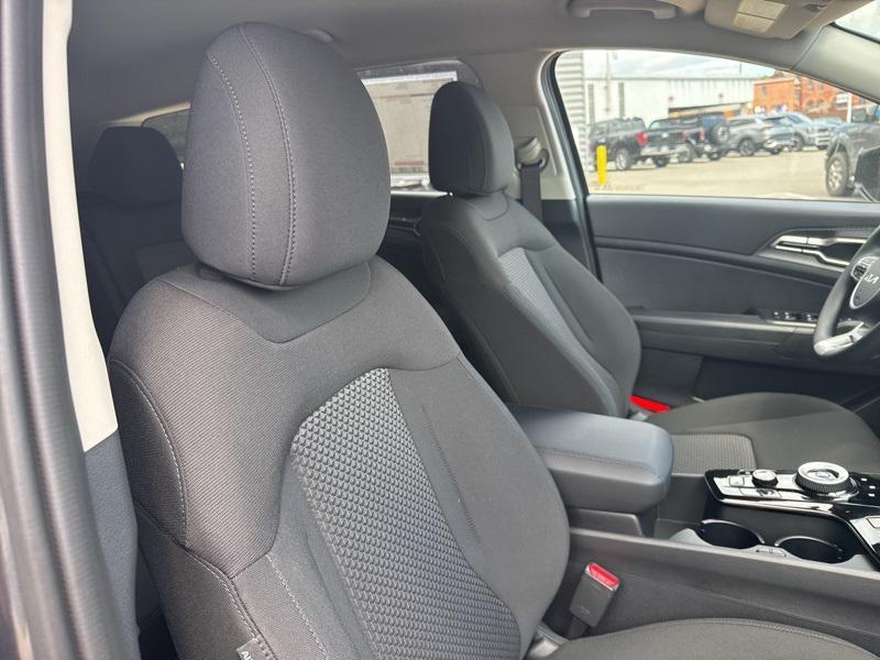new 2025 Kia Sportage Hybrid car, priced at $29,427