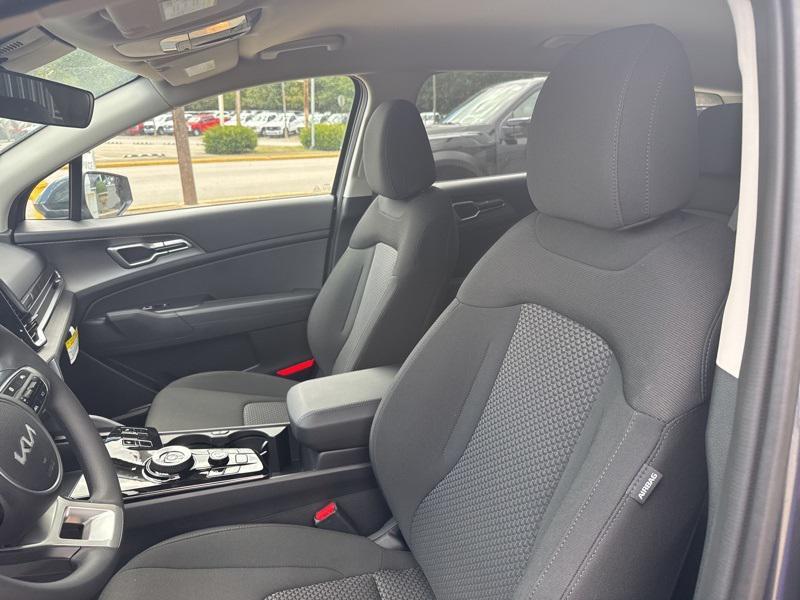new 2025 Kia Sportage Hybrid car, priced at $29,427