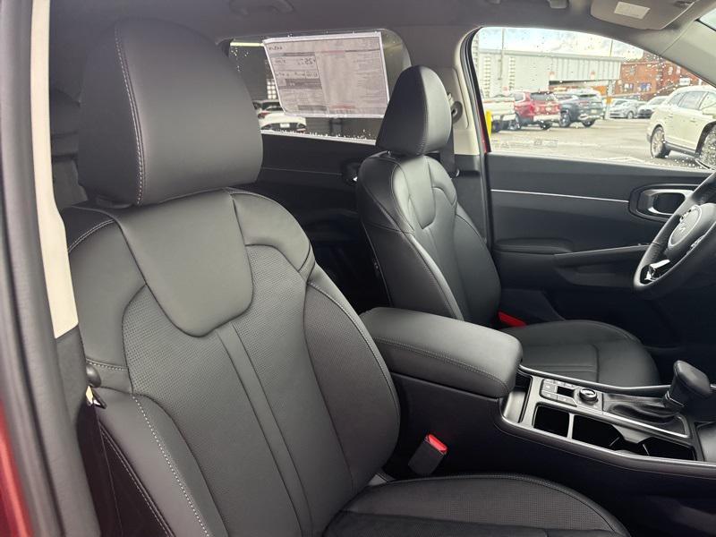 new 2025 Kia Sorento car, priced at $35,500