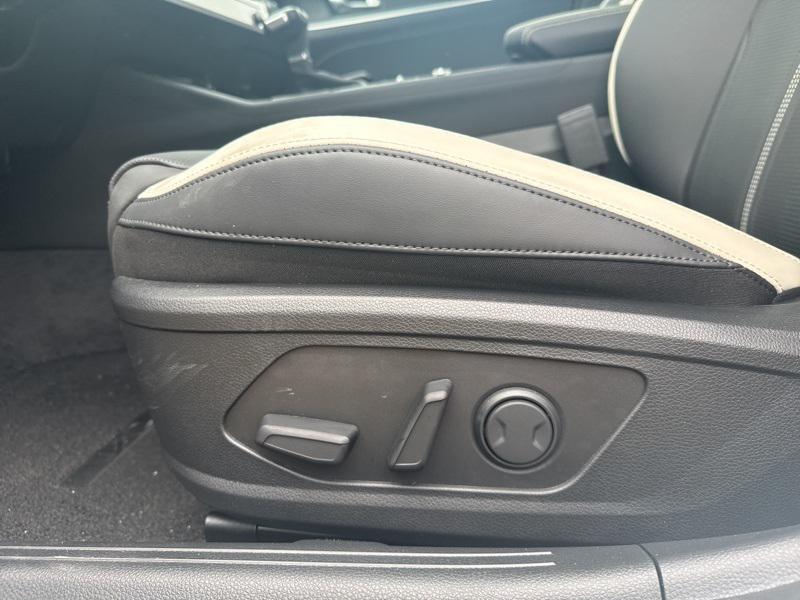 new 2025 Kia K5 car, priced at $29,693