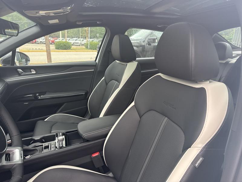 new 2025 Kia K5 car, priced at $29,693