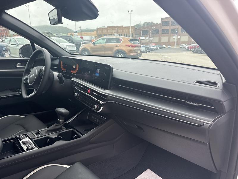 new 2025 Kia K5 car, priced at $29,693