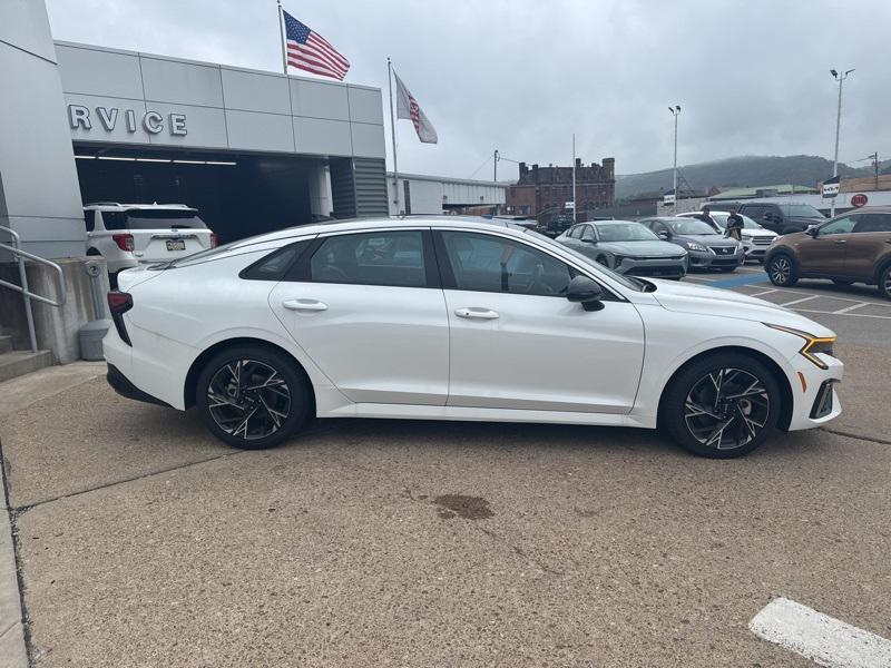 new 2025 Kia K5 car, priced at $29,693