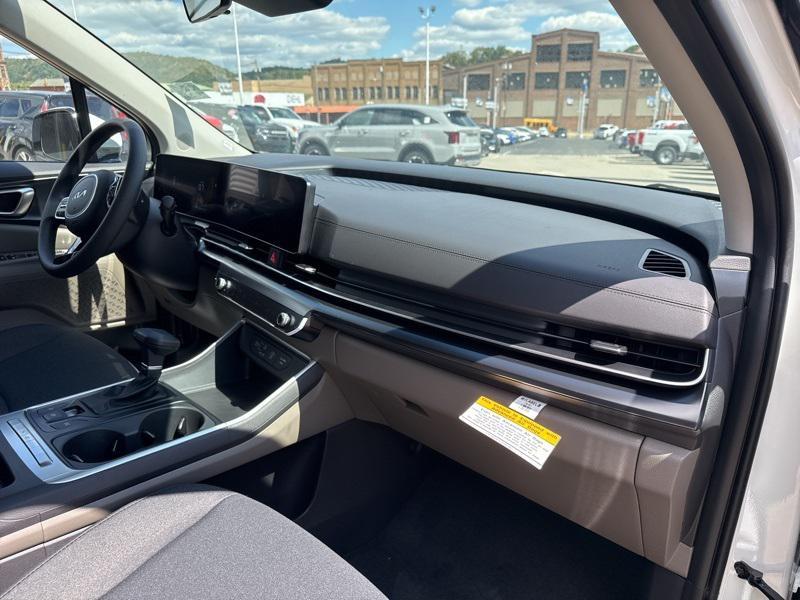 new 2026 Kia Carnival car, priced at $36,226