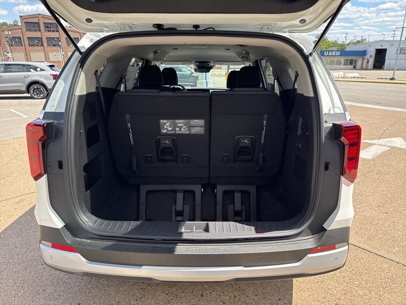 new 2026 Kia Carnival car, priced at $36,226