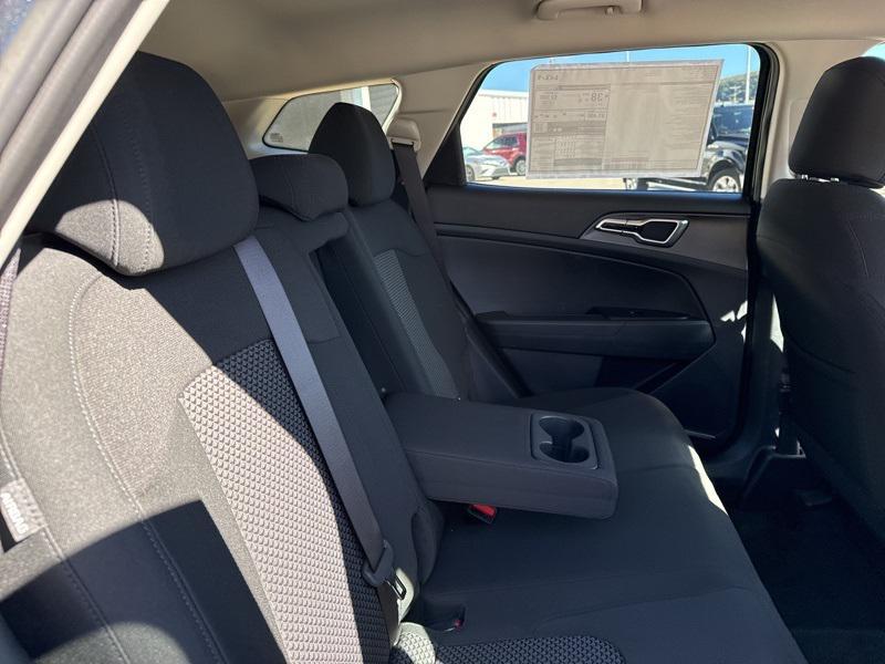 new 2025 Kia Sportage Hybrid car, priced at $29,196