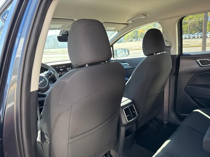 new 2025 Kia Sportage Hybrid car, priced at $29,196