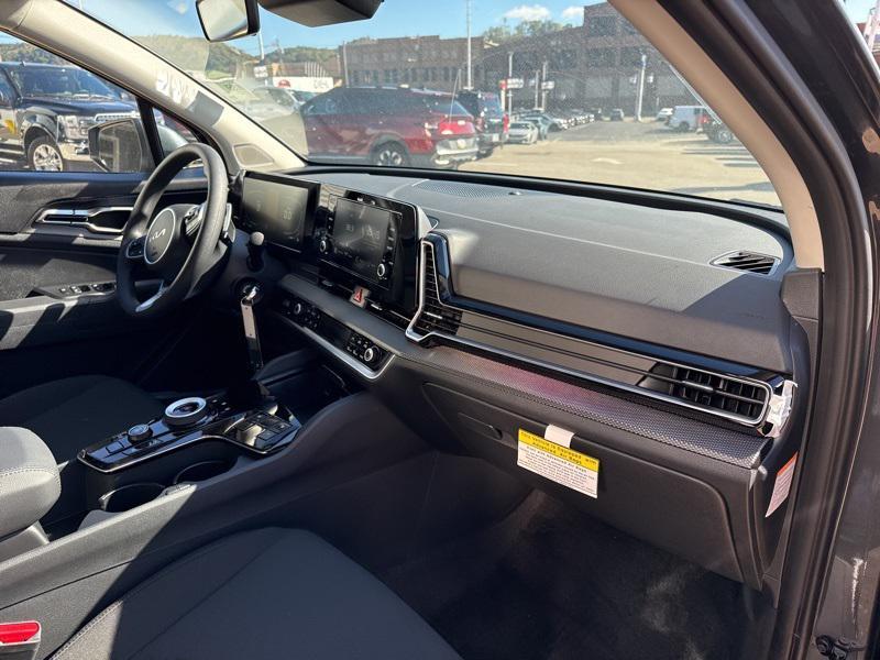 new 2025 Kia Sportage Hybrid car, priced at $29,196