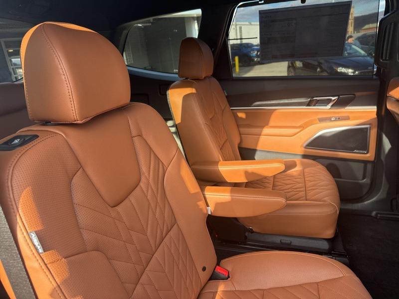 new 2025 Kia Telluride car, priced at $46,374