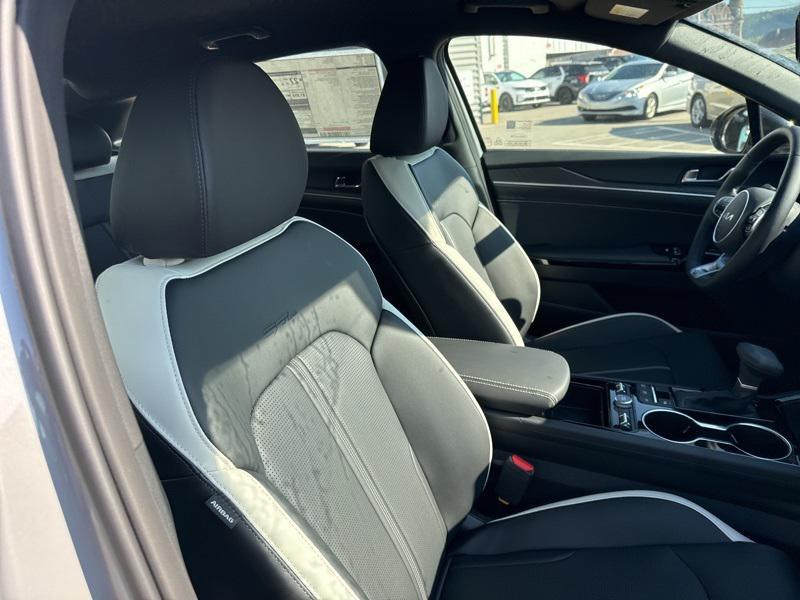new 2026 Kia K5 car, priced at $30,400