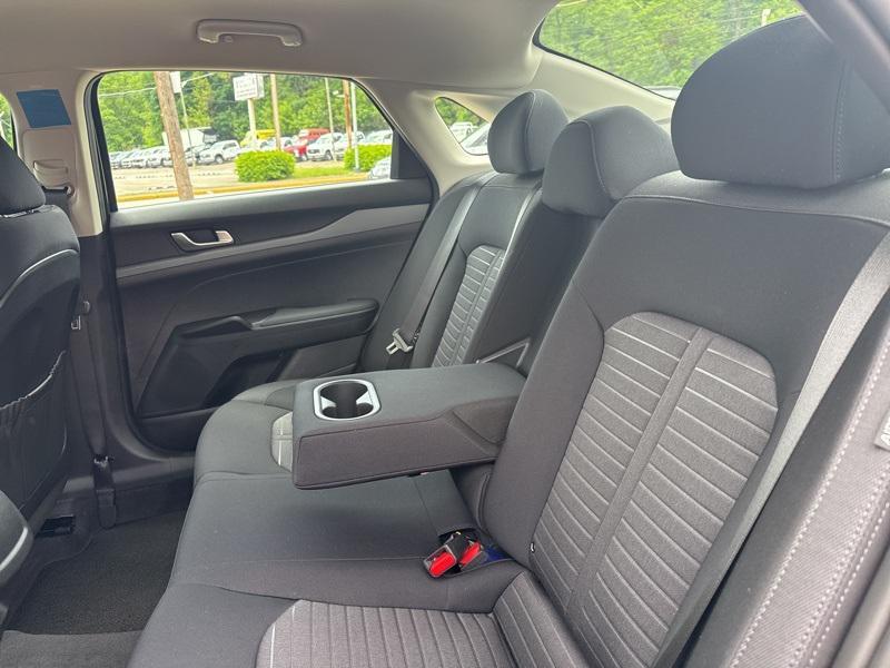 new 2025 Kia K5 car, priced at $25,500