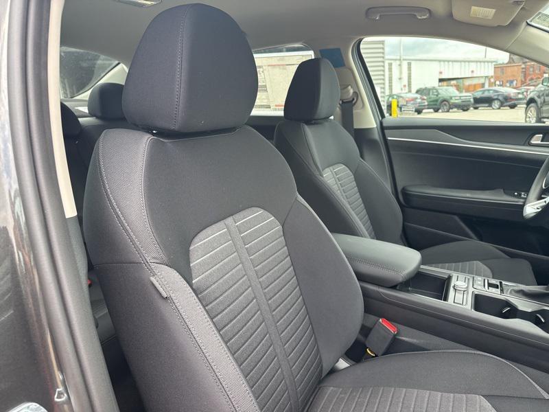new 2025 Kia K5 car, priced at $25,500