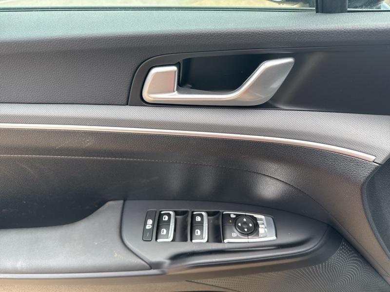 new 2025 Kia K5 car, priced at $25,500