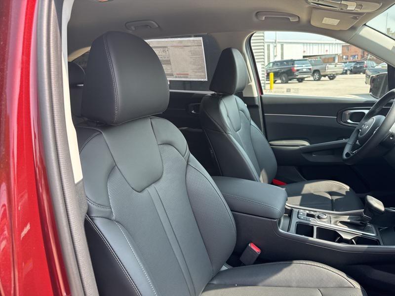 new 2025 Kia Sorento car, priced at $35,500