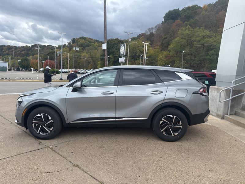 new 2025 Kia Sportage Hybrid car, priced at $28,821